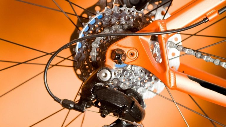 How to Adjust Shimano Gears on a Mountain Bike? - Mountain Biking